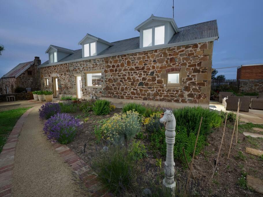 *Newly Relisted* Coach House At Lisdillon Vineyard Little Swanport Exterior foto
